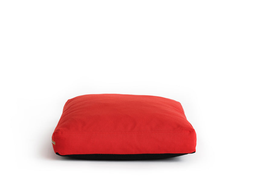 red-dog-bed-flat