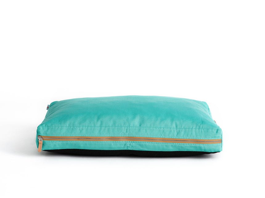 green-dog-bed-zip